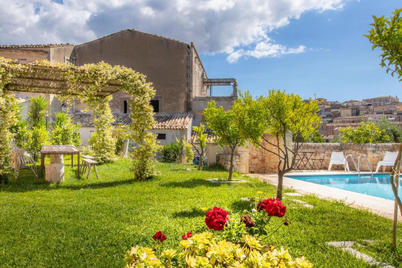 Villa Rosaria Rooms Noto Kültér fotó