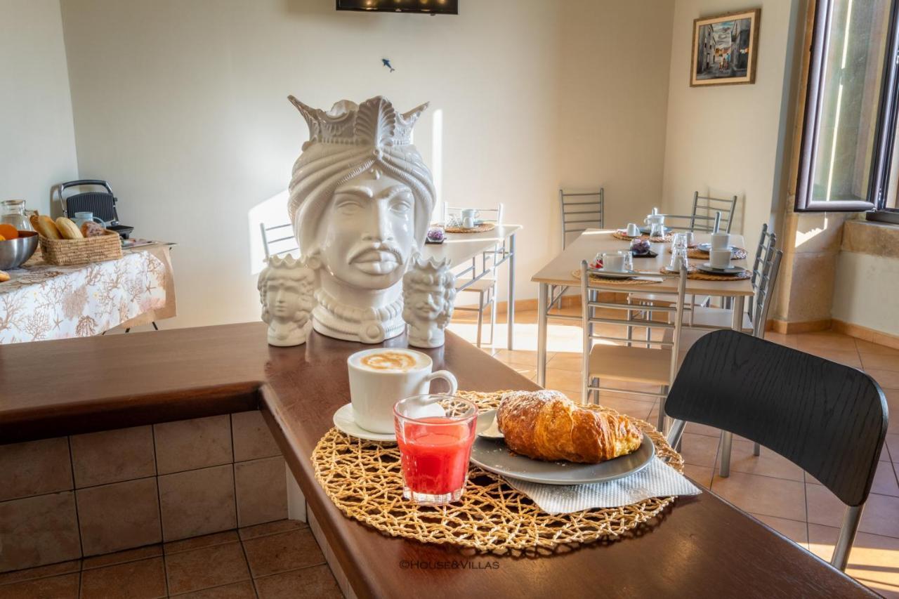 Villa Rosaria Rooms Noto Kültér fotó