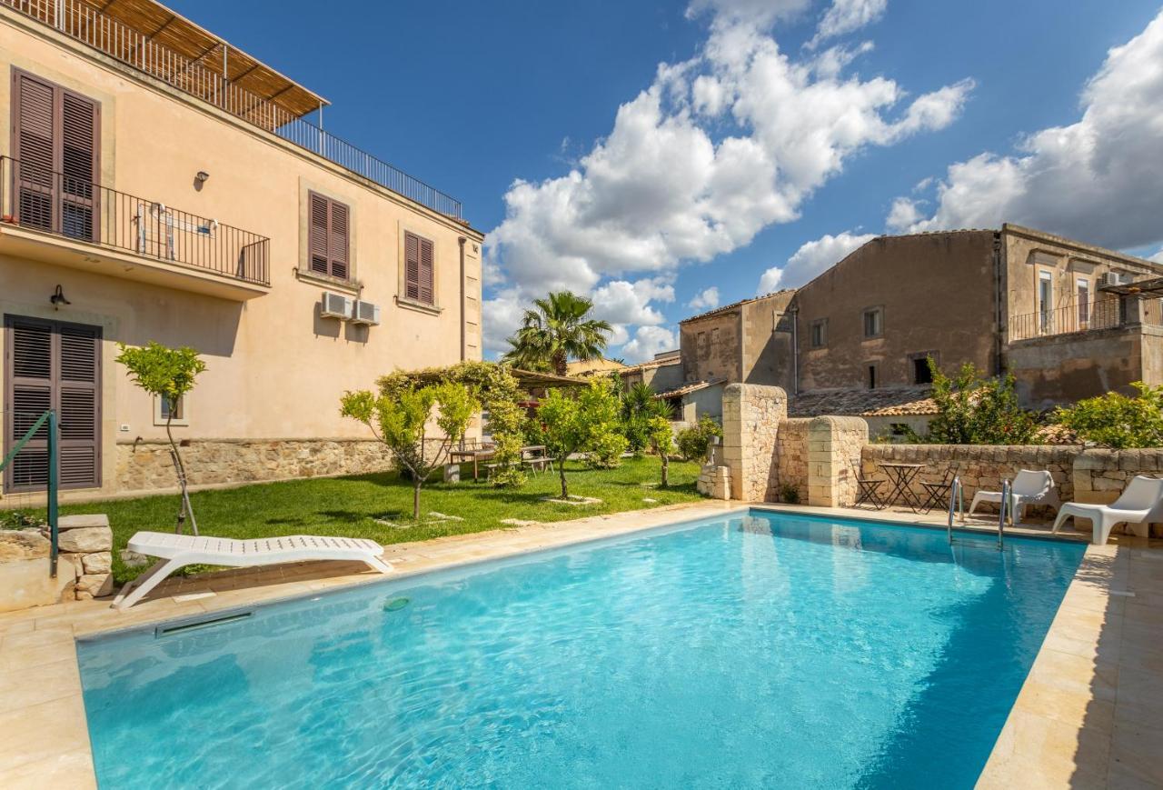 Villa Rosaria Rooms Noto Kültér fotó