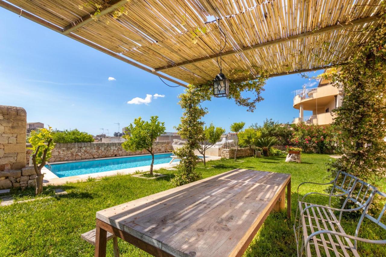 Villa Rosaria Rooms Noto Kültér fotó
