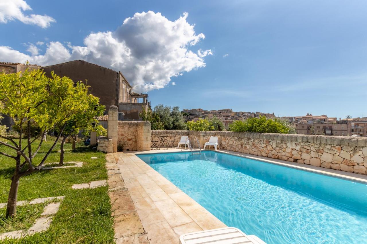 Villa Rosaria Rooms Noto Kültér fotó